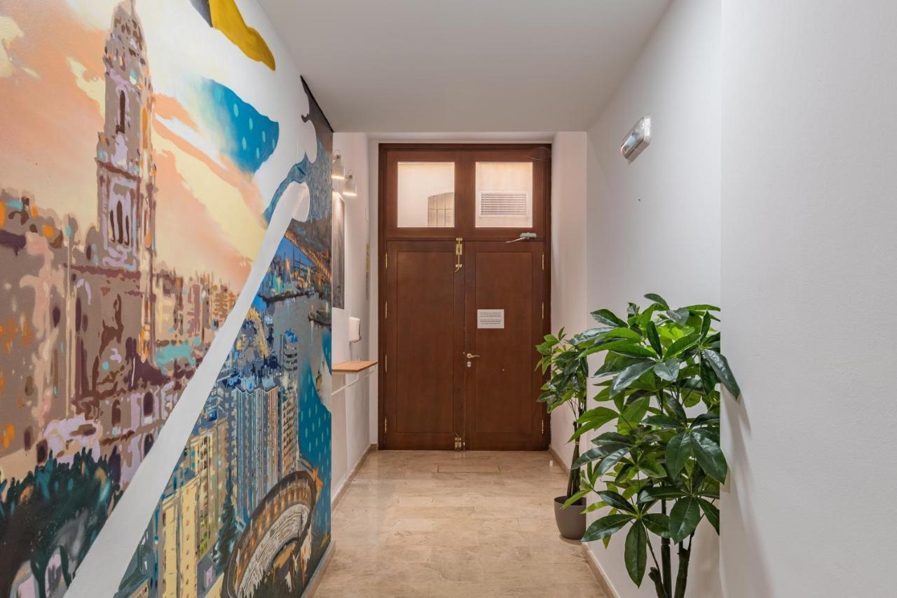 Feelathome Merced Apartments Малага Экстерьер фото