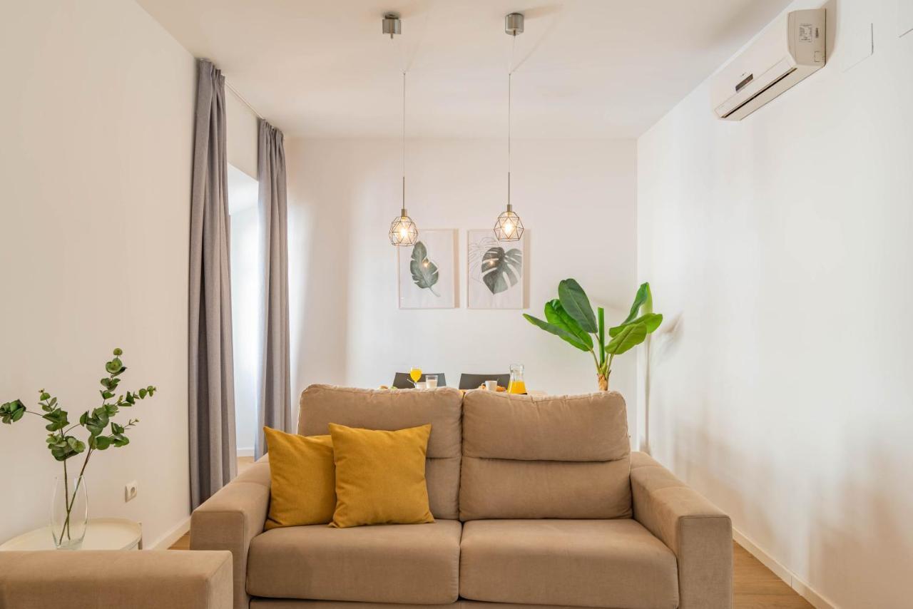 Feelathome Merced Apartments Малага Экстерьер фото